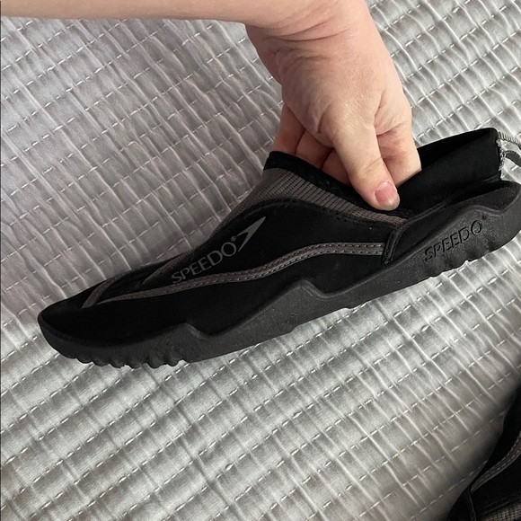 Speedo NWOT Black Gray Surf Walker Water Shoes - Picture 7 of 7